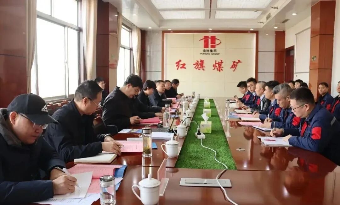 【红旗煤矿】济宁市煤矿安全生产监测监控中心联合嘉祥县应急管理局到矿开展执法检查